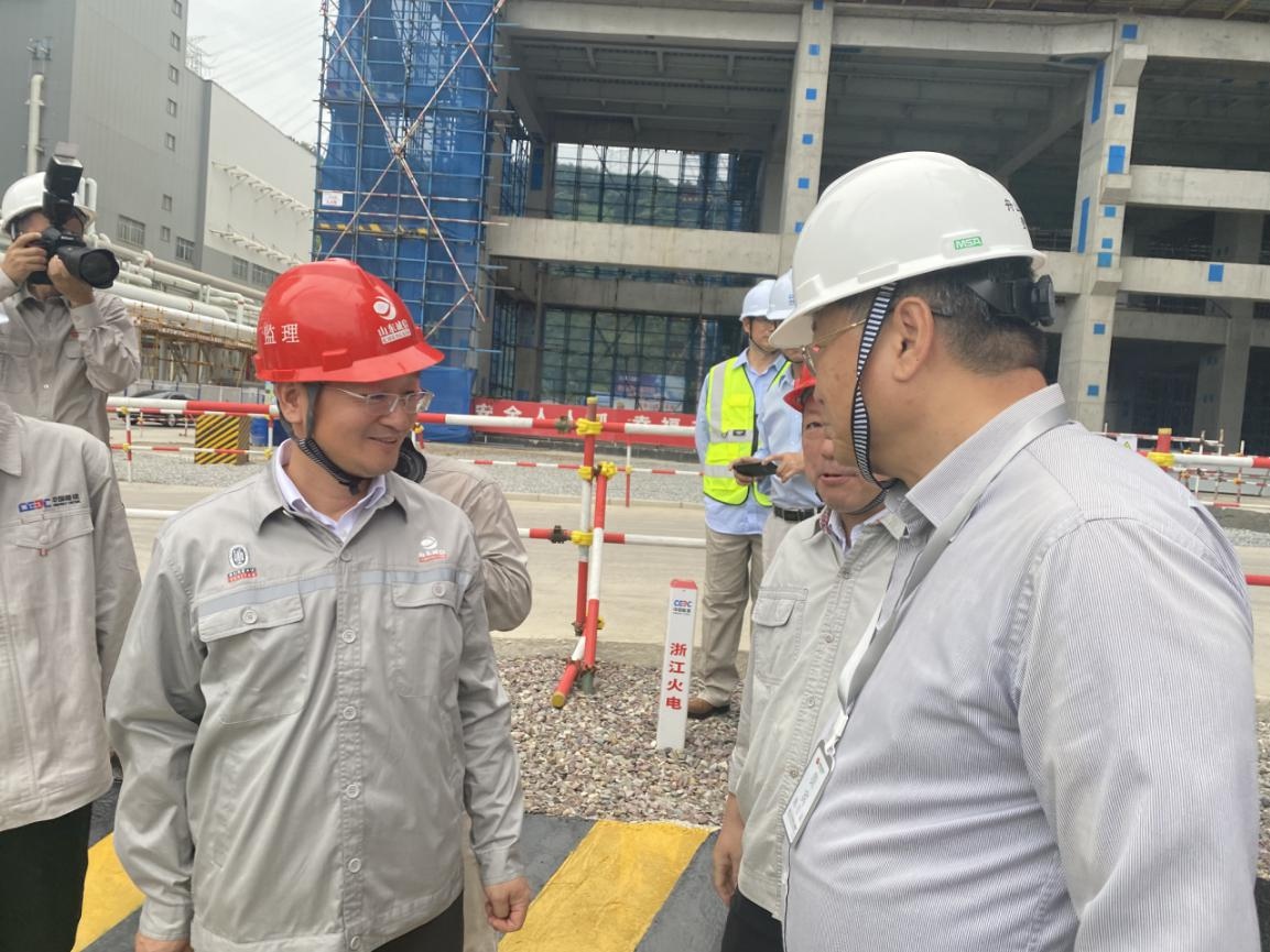 國能集團劉國躍董事長到舟山電廠三期工程檢查工作 國能集團劉國躍董事長到舟山電廠三期工程檢查工作