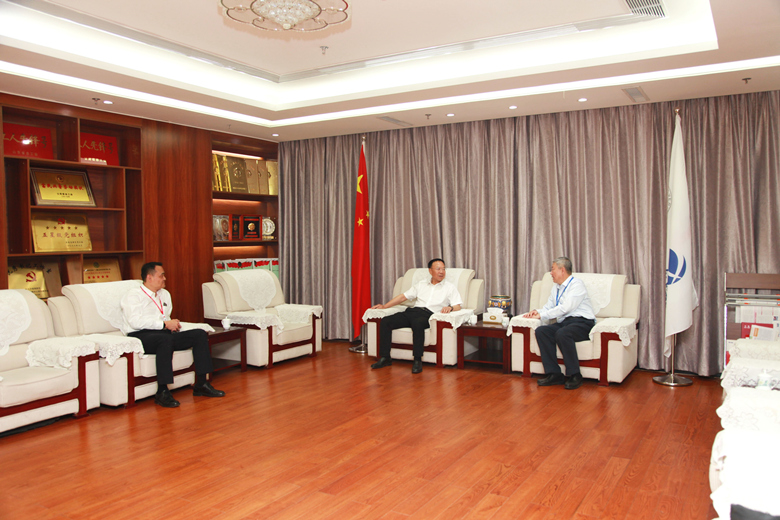 國(guó)網(wǎng)山東省電力公司副總經(jīng)理、黨委委員盧剛蒞臨山東誠(chéng)信調(diào)研